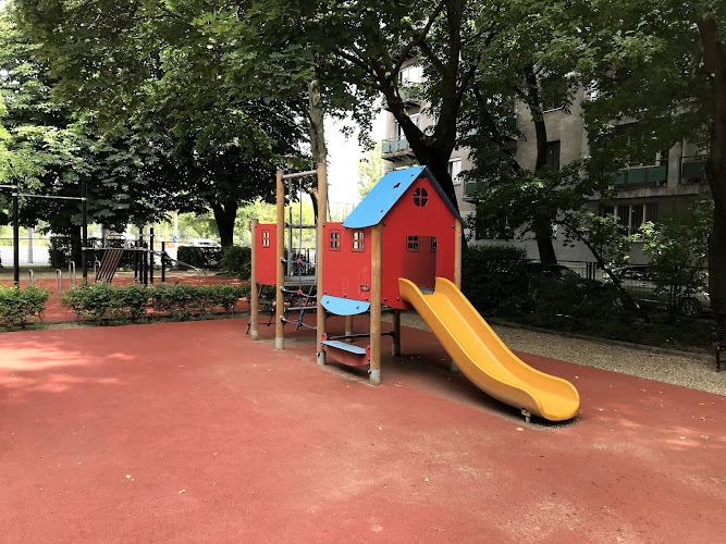 Zsigmond square playground