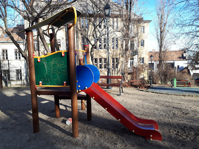 Donáti-Toldy Street Playground
